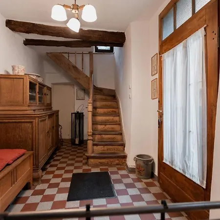 Mosel-Fachwerkhaus In Ediger-Eller - Charmant & Komfortabel, Naehe Calmont Klettersteig, Bis 5 Personen - 2 Schlafzimmer & Netflix Extérieur photo