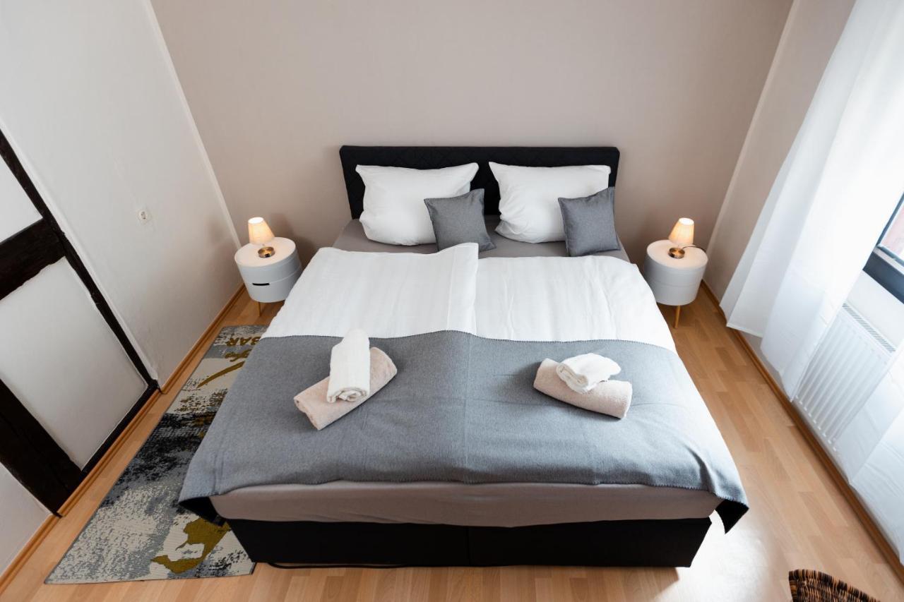 Mosel-fachwerkhaus In - & Komfortabel, Naehe Calmont Klettersteig, Bis 5 Personen - 2 Schlafzimmer & Netflix