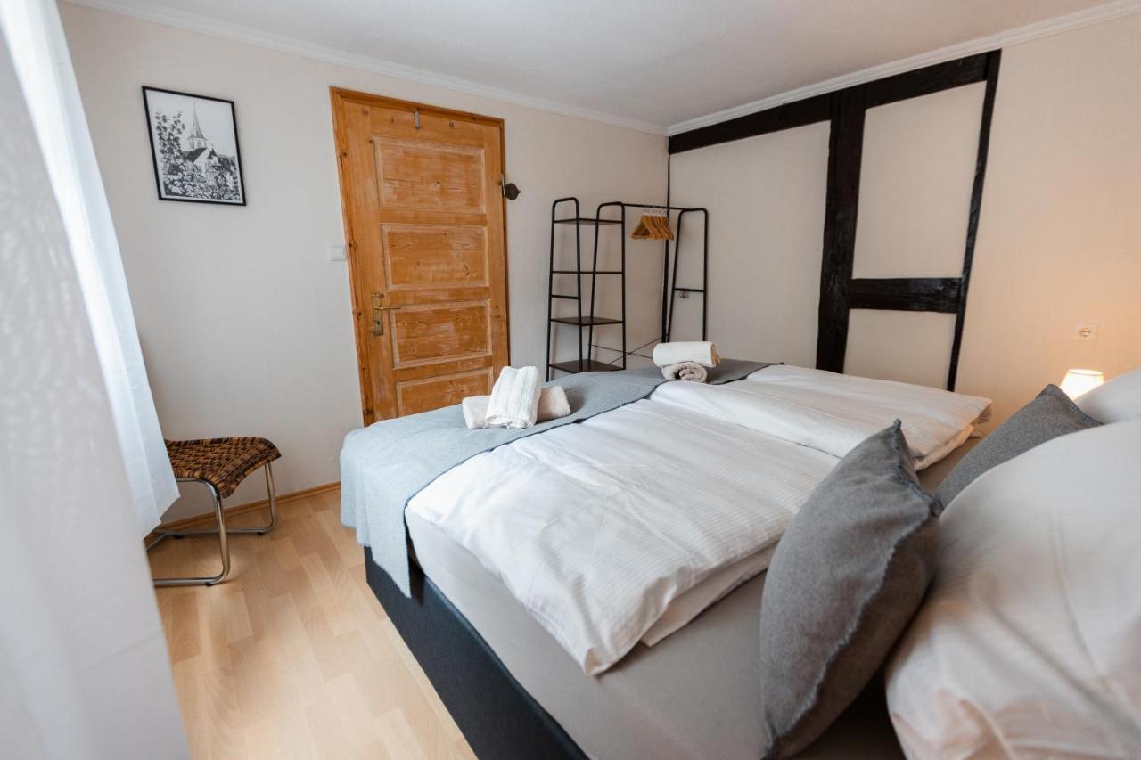 Mosel-fachwerkhaus In - & Komfortabel, Naehe Calmont Klettersteig, Bis 5 Personen - 2 Schlafzimmer & Netflix Hébergement de vacances Ediger-Eller