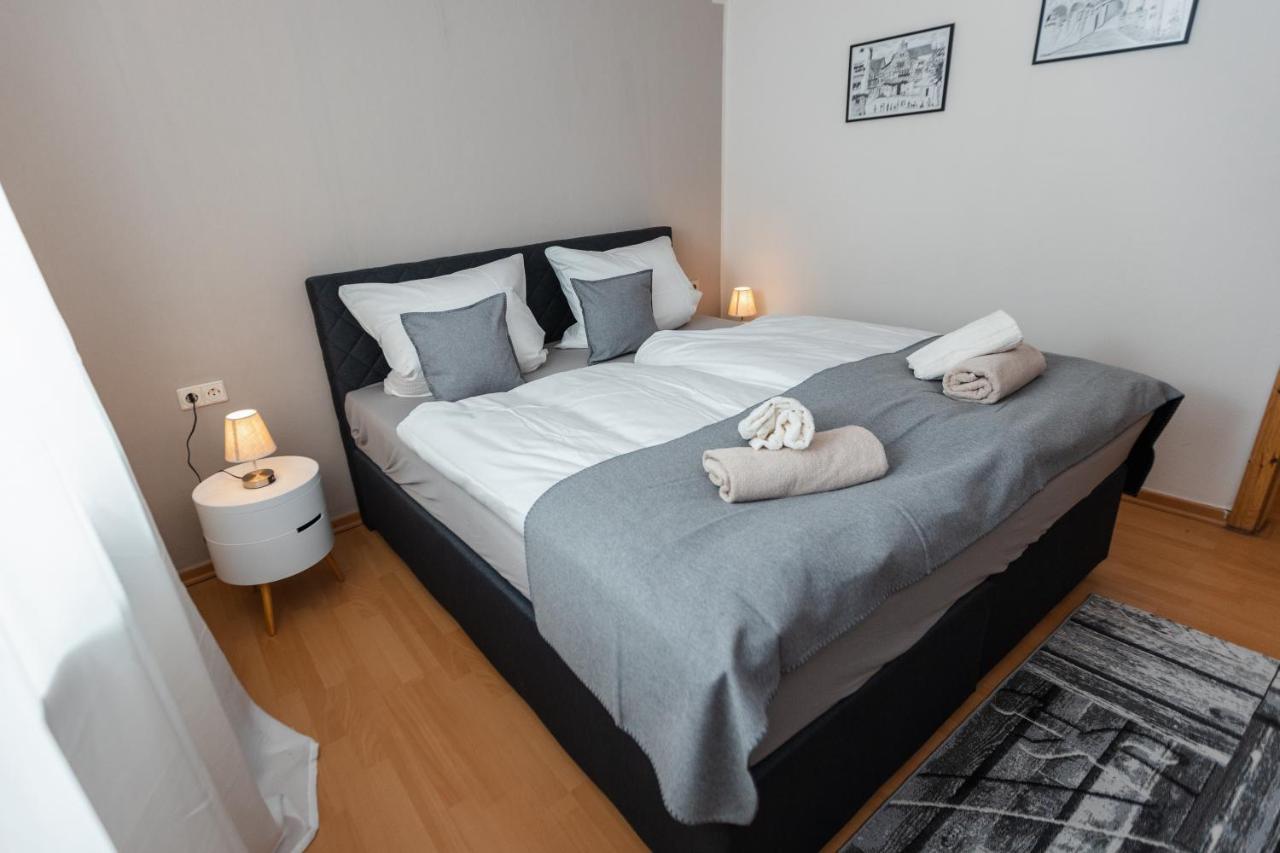 Hébergement de vacances Mosel-fachwerkhaus In - & Komfortabel, Naehe Calmont Klettersteig, Bis 5 Personen - 2 Schlafzimmer & Netflix