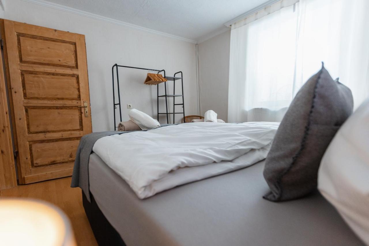 Hébergement de vacances Mosel-fachwerkhaus In - & Komfortabel, Naehe Calmont Klettersteig, Bis 5 Personen - 2 Schlafzimmer & Netflix