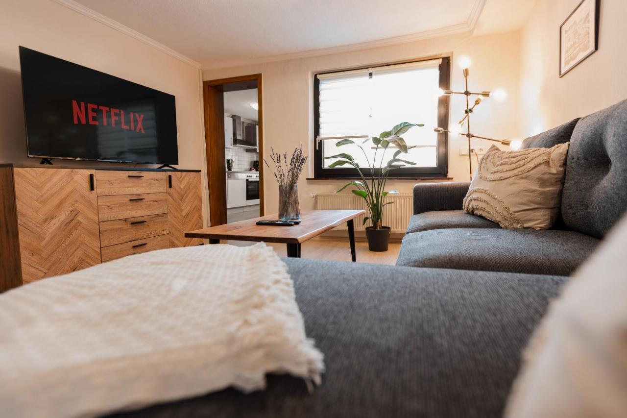 Mosel-fachwerkhaus In - & Komfortabel, Naehe Calmont Klettersteig, Bis 5 Personen - 2 Schlafzimmer & Netflix Hébergement de vacances